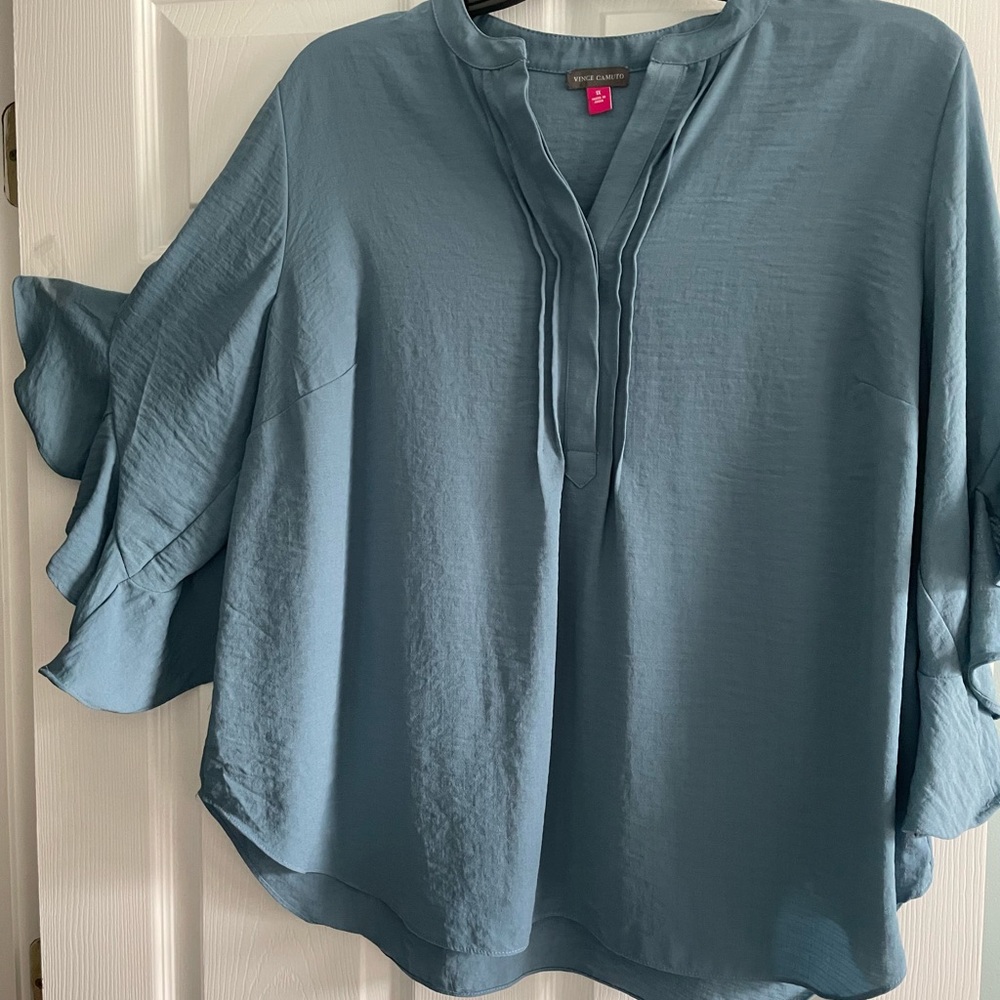 Vince Camuto top